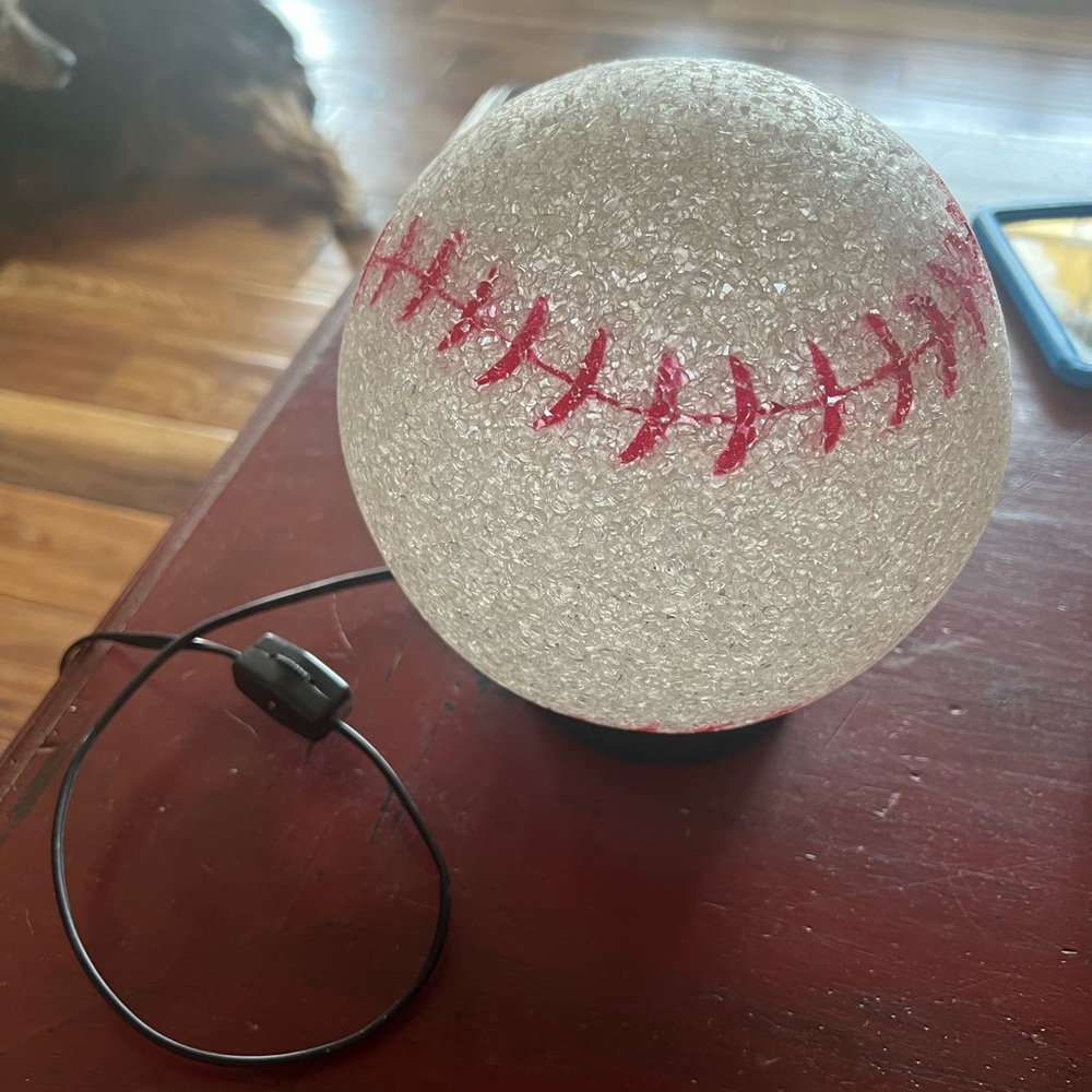Baseball light - Picture 3 of 4